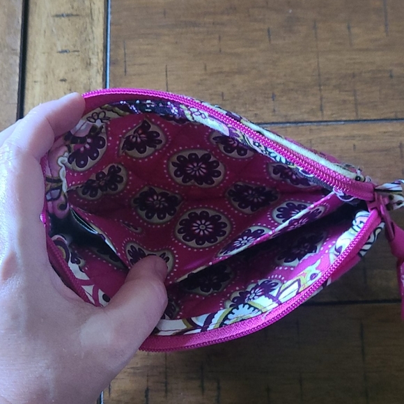 Vera Bradley Wristlet - Picture 5 of 5